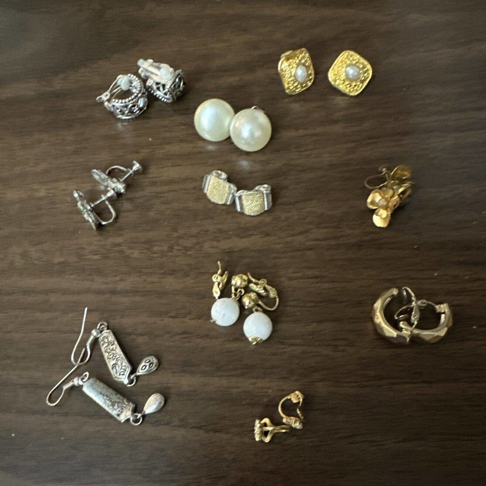 Lot (10) Vintage Clip On + Screw Back Earrings: Beaded Cluster Dangle More!